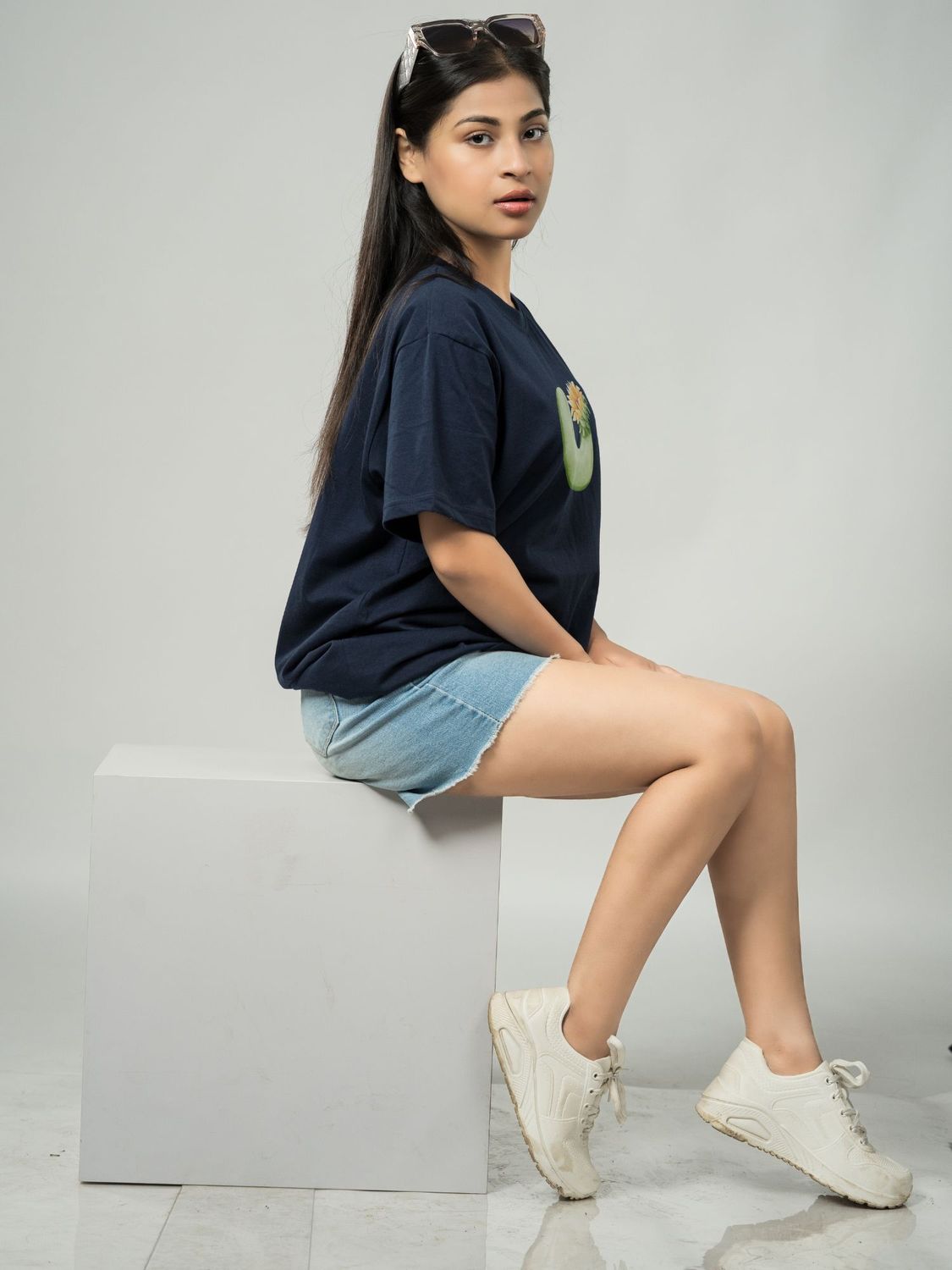 ONBlue Model Female