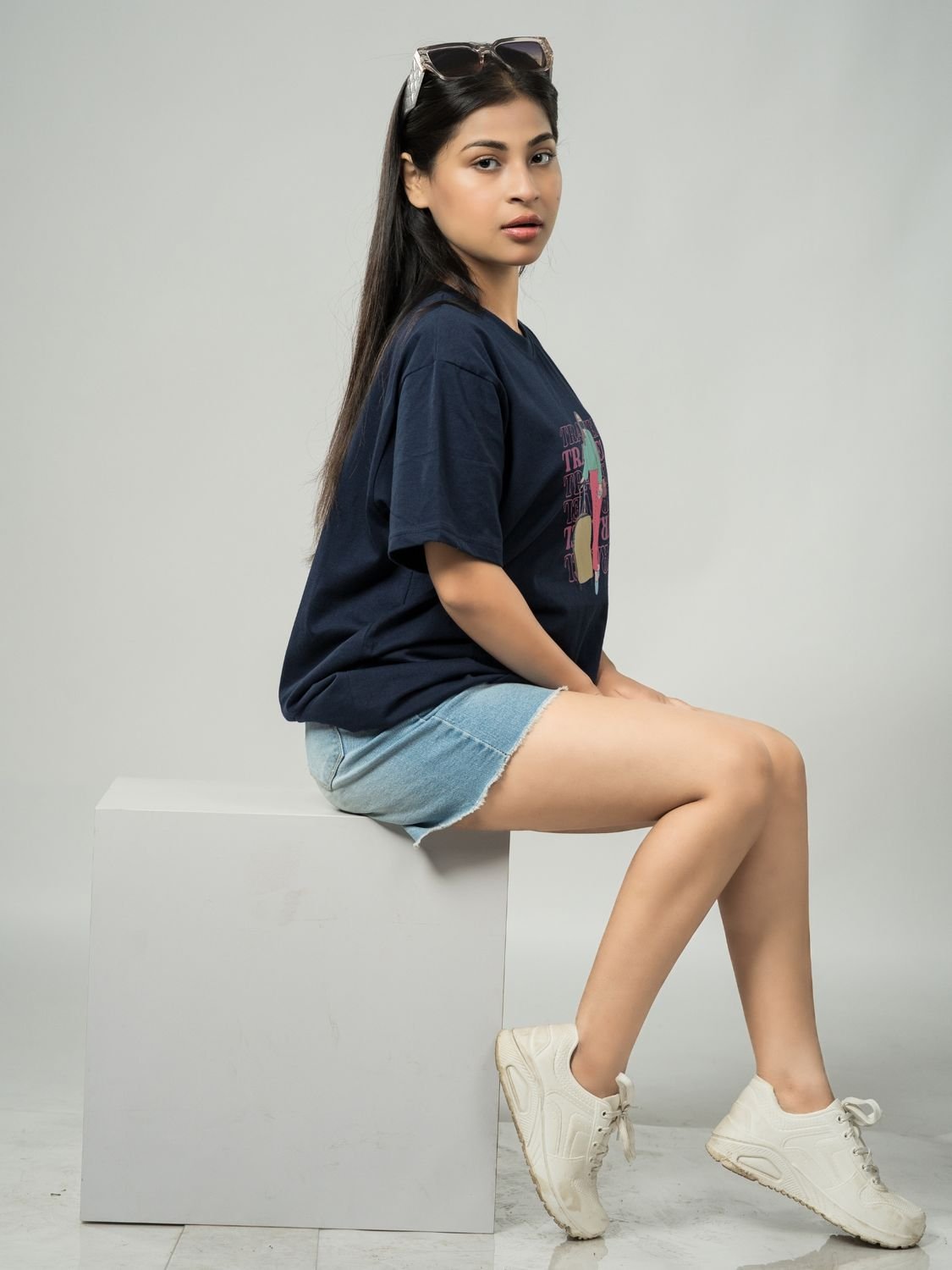 ONBlue Model Female