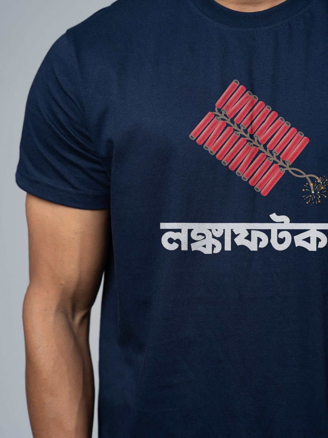 Roads to India® T-Shirt for Men – 100% Cotton Diwali Crackers Half Sleeve Round Neck Graphic Print Tee | Unisex Regular & Oversized Fit | 180/220 GSM | S–5XL | Black, Navy Blue