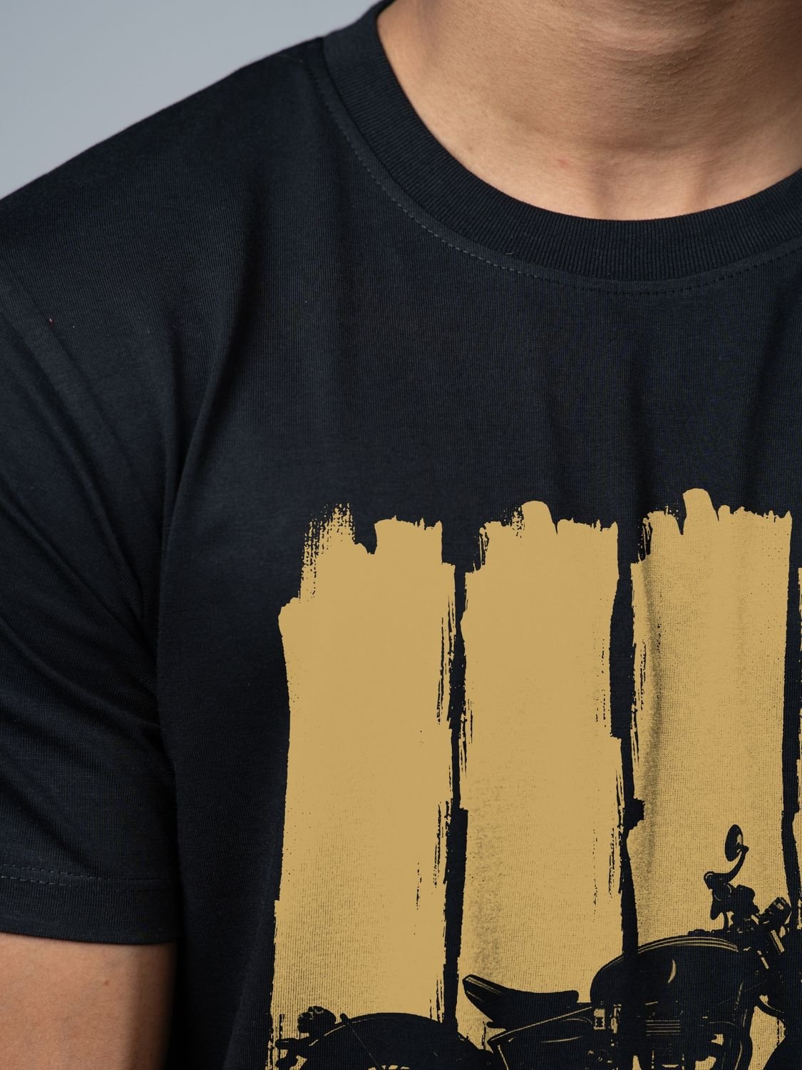 Roads to India® T-Shirt for Men – 100% Cotton Ladakh Motorcycle Rider Half Sleeve Round Neck Graphic Print Tee | Regular & Oversized Fit | 180/220 GSM | S–5XL | Black, Navy Blue