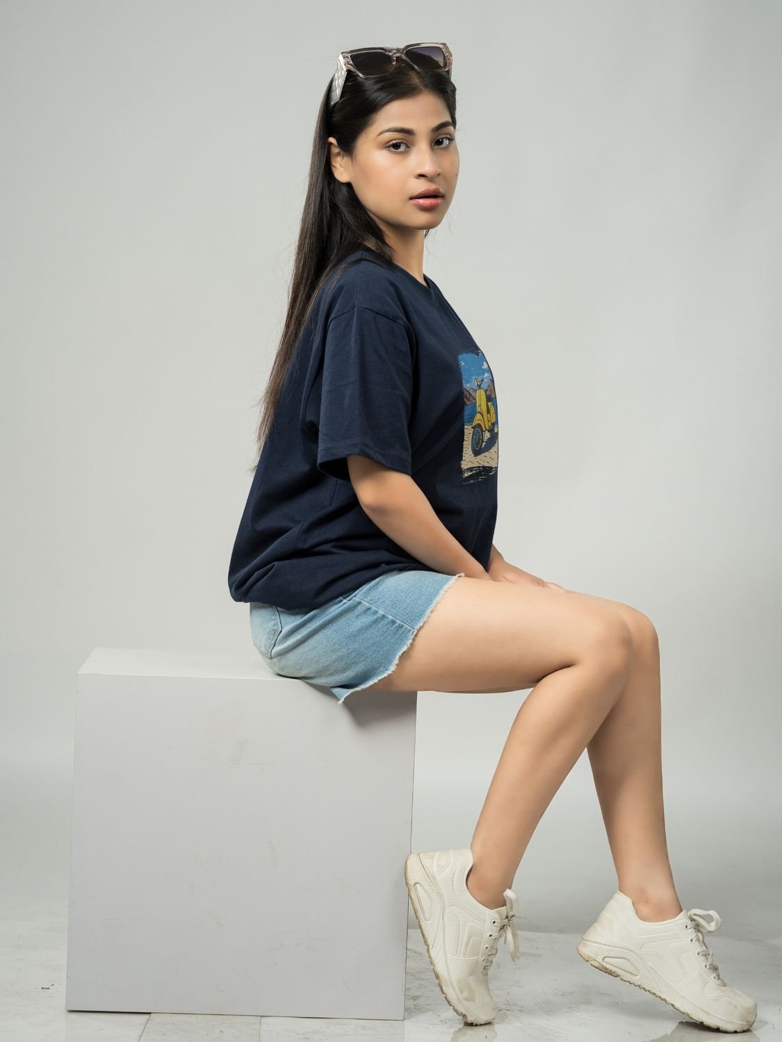 ONBlue Model Female