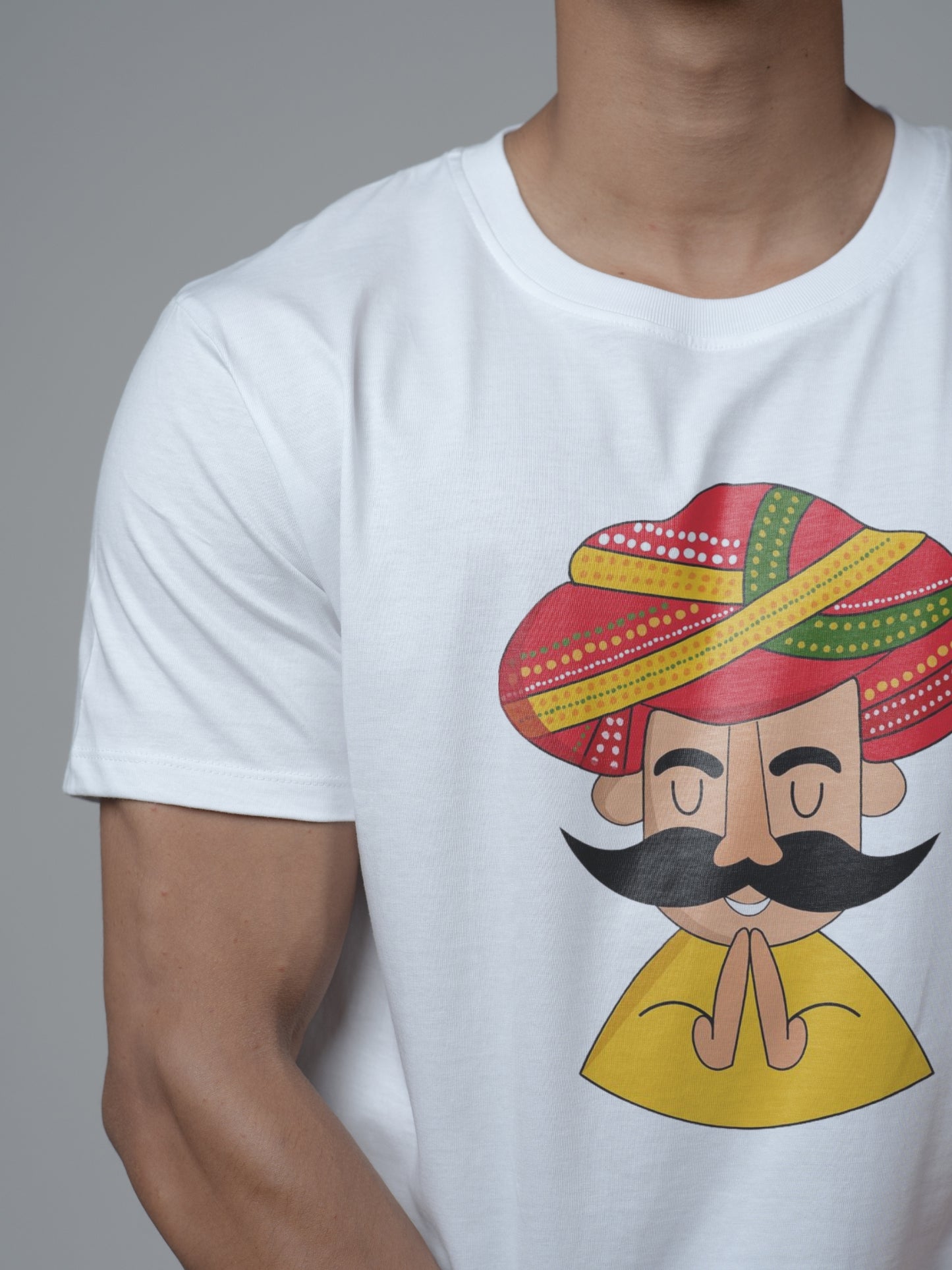 Roads to India® T-Shirt for Men – 100% Cotton Welcome to Rajasthan Unisex Half Sleeve Round Neck Graphic Print Tee | Regular & Oversized Fit | 180/220 GSM | S–5XL | White, Golden Yellow