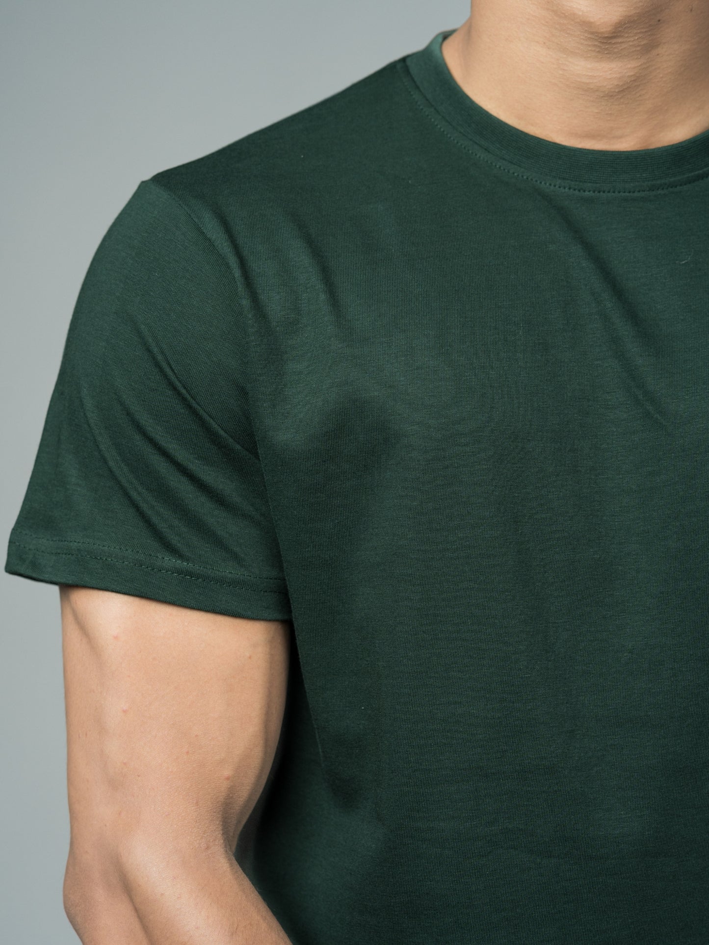 Roads to India® Men's Cotton Casual T-Shirt – Premium Plain T-Shirt | Unisex Fit (Regular)| 180 GSM | Half Sleeve, Round Neck | S–5XL | White, Black, Nevy Blue, Red, Golden Yellow, Olive Green, Grey