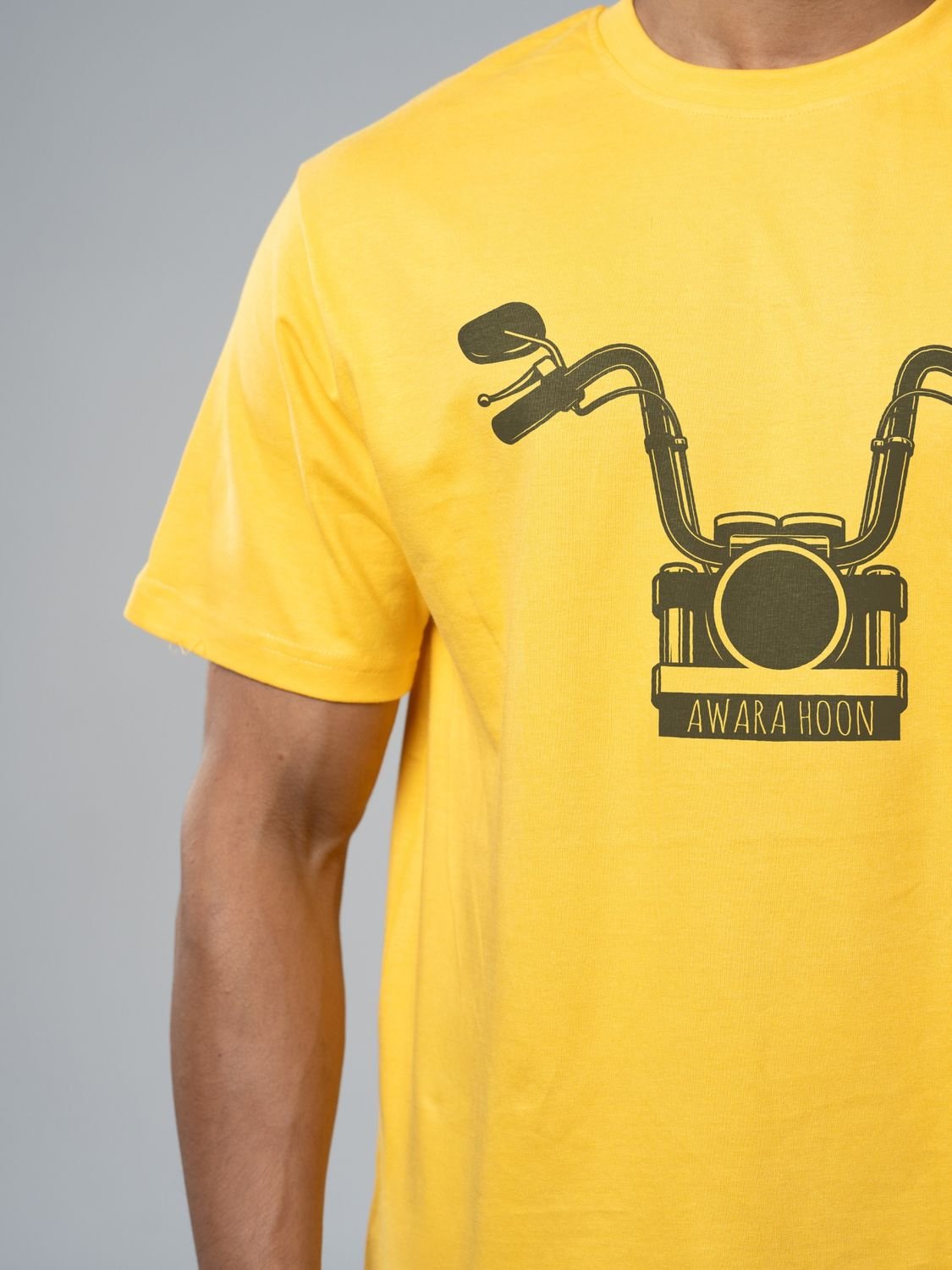 Roads to India® Men's Pure Cotton Trekking T-Shirt – Aawara Hoon Graphic Tee | Unisex Regular & Oversized Fit | 180/220 GSM | Half Sleeve Round Neck | S–5XL | White, Green, Yellow