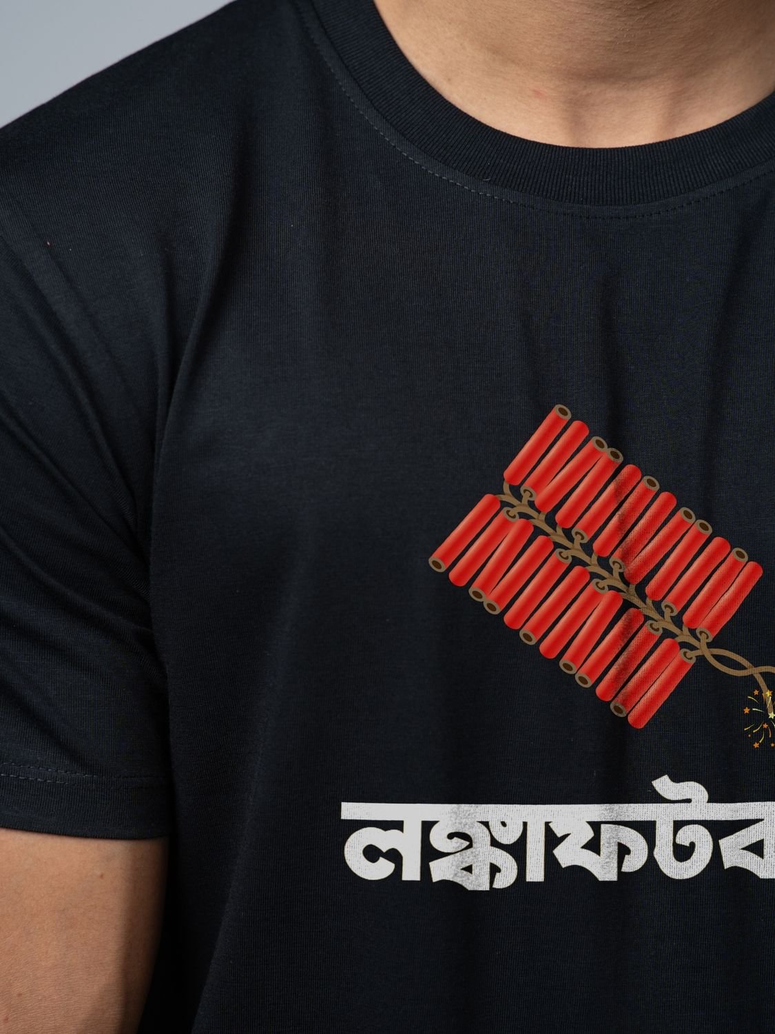 Roads to India® T-Shirt for Men – 100% Cotton Diwali Crackers Half Sleeve Round Neck Graphic Print Tee | Unisex Regular & Oversized Fit | 180/220 GSM | S–5XL | Black, Navy Blue