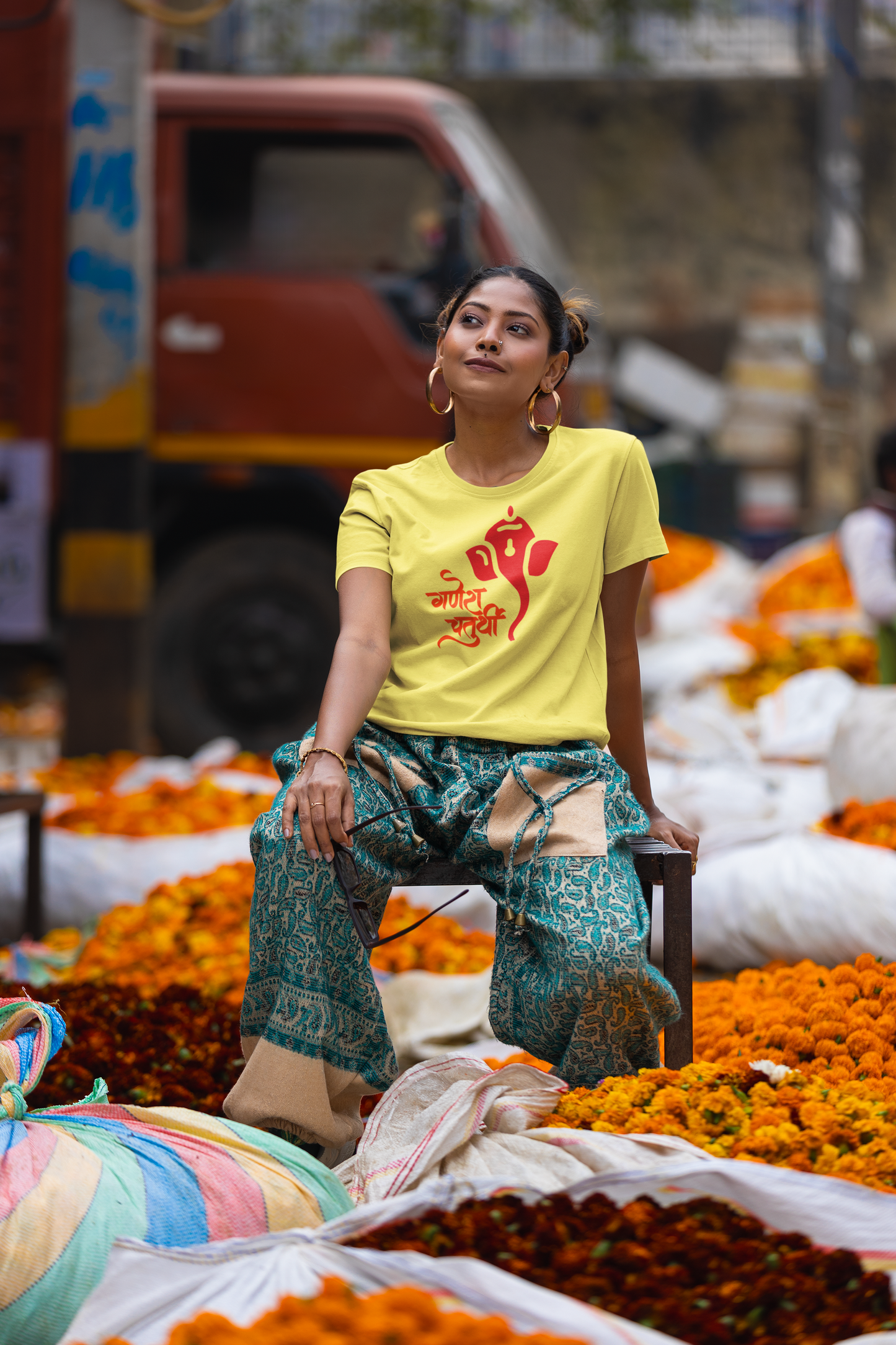 Ganesha Face - 100% combed Organic cotton - Premium Quality - Unisex T shirt - Enjoy Ganesh Chaturthi With Roads To India