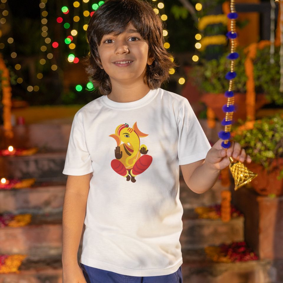 Sitting Ganesha - Unisex T-Shirt Kids - (8 to 14 Years) - Premium Quality